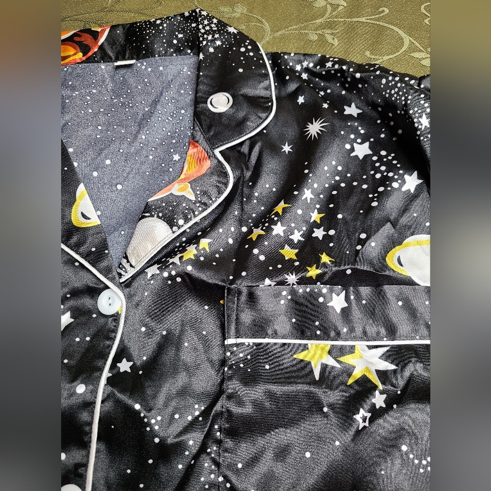 💛 NWOT 3X plus galaxy / star print pajama short set